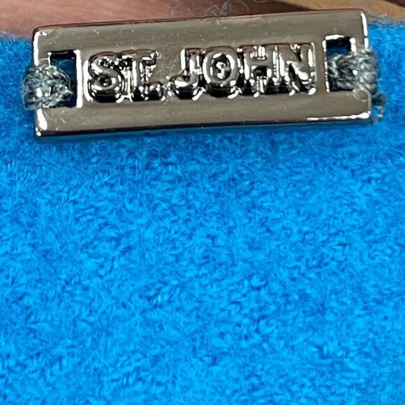 St. John Wool top - Picture 6 of 7